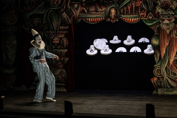 장 랑베르-빌드_24모래주머니를 던져 과녁을 맞추는 게임으로 형상화된 신하들의 처형장면.