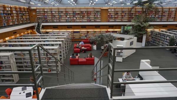 튀빙엔 대학교 도서관