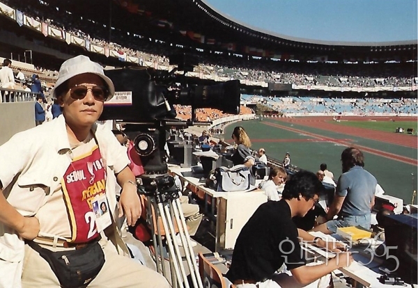 1988년 88서울올림픽 기록영화제작현장의 박승배 감독