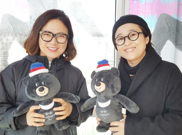 방송인 김숙(왼쪽)과 송은이. 사진=서경덕 교수 제공