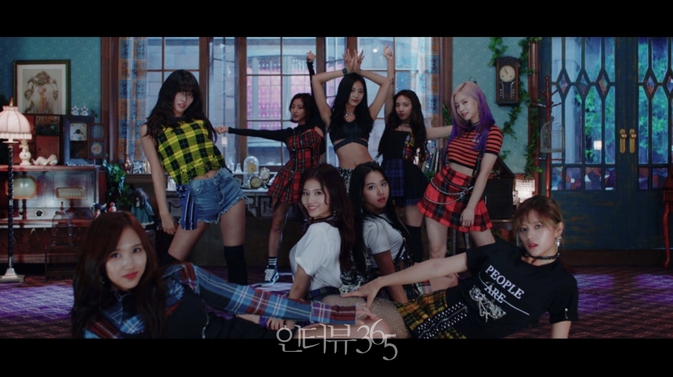 트와이스 YES or YES MV 캡처/사진=JYP