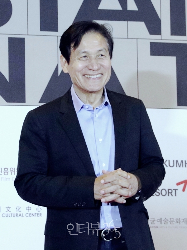 제16회 아시아나국제단편영화제(ASIFF) 개막식에 참석한 배우 안성기/사진=박상훈 기자