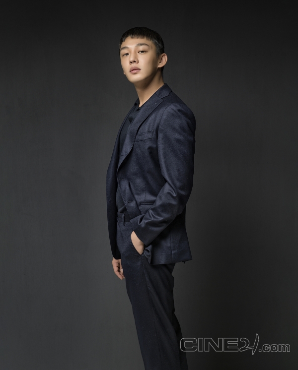 영화 '국가부도의 날' 김혜수, 유아인, 허준호, 조우진 화보/사진=씨네21