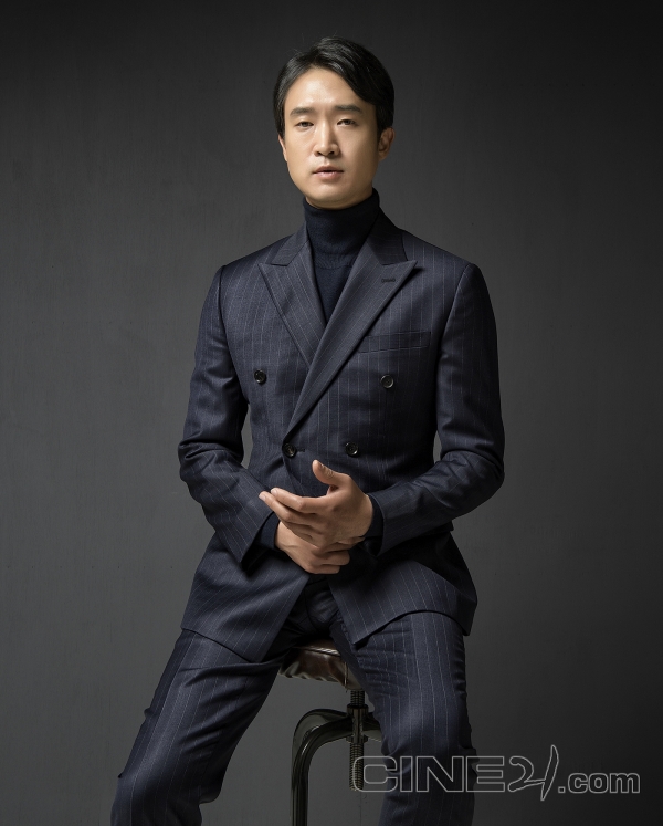영화 '국가부도의 날' 김혜수, 유아인, 허준호, 조우진 화보/사진=씨네21