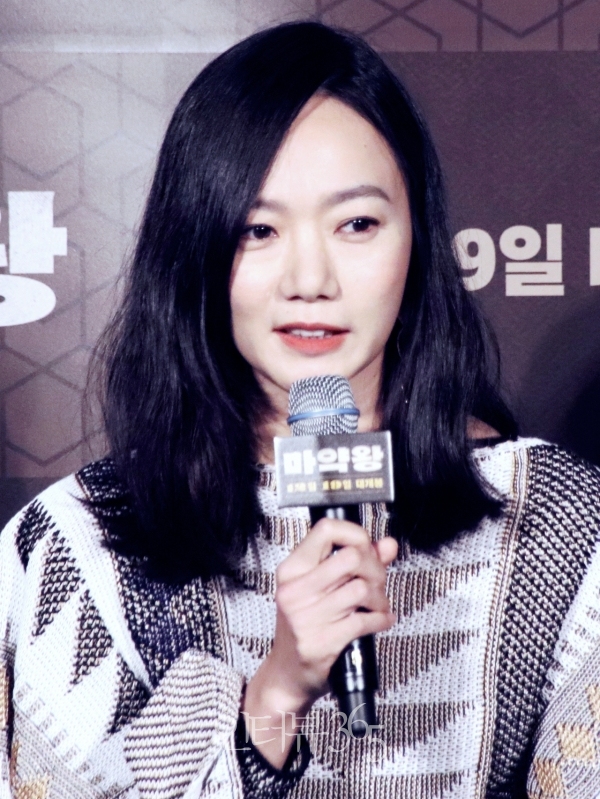 19일 오전 서울 광진구 건대입구 롯데시네마에서 열린 영화 '마약왕 제작보고회에 참석한 배우 배두나/사진=박상훈 기자