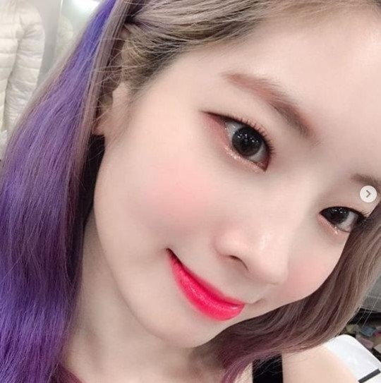 트와이스 다현이 '2018 KBS 가요대축제' 진행을 맡게 됐다./사진=트와이스 공식 SNS