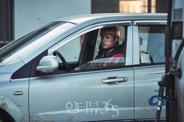 영화 '사바하' 박정민 스틸컷/사진=CJ엔터테인먼트