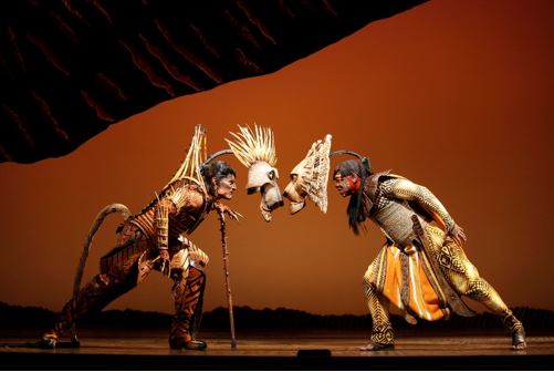 '라이온 킹' 인터내셔널 투어 중 한 장면 Mufasa and Scar - THE LION KING - Photo by Joan Marcus ⓒDisney