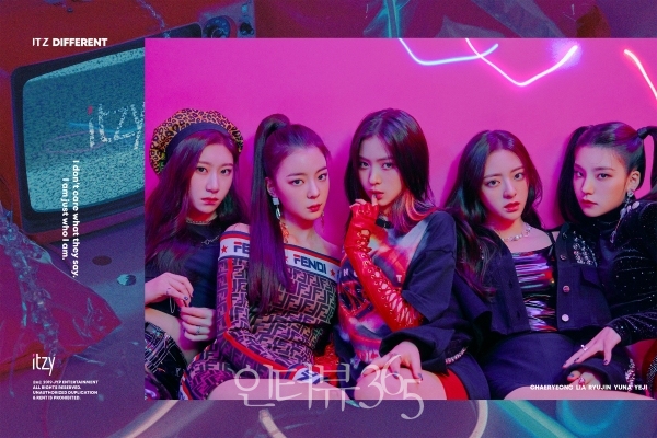 ITZY(있지) 단체 티저/사진=JYP
