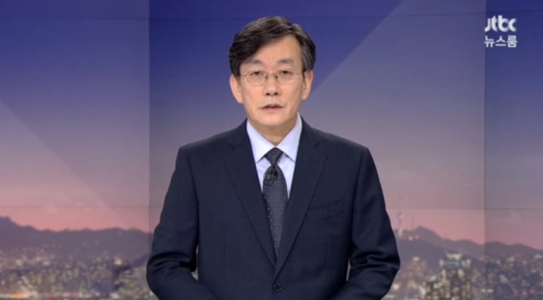 손석희/사진=JTBC