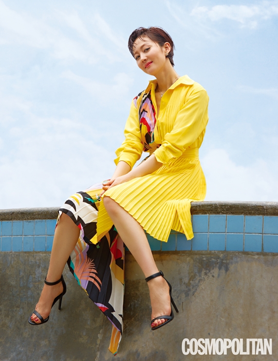 배우 염정아 화보/사진=코스모폴리탄