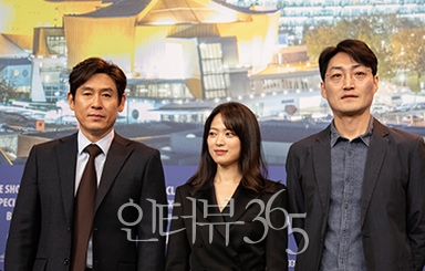 베를리국제영화제 '우상' 월드 프리미어에 참석한 배우 설경구, 천우희, 이수진 감독/사진=CGV아트하우스
