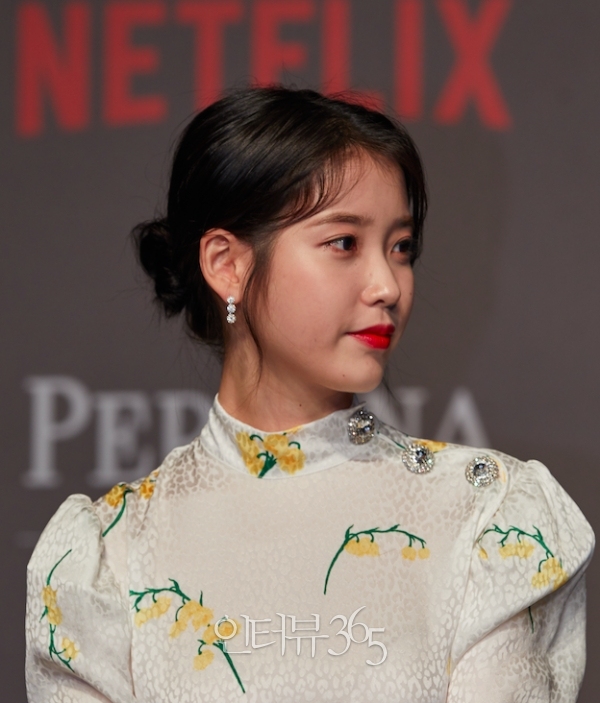 넷플릭스 영화 '페르소나'의 배우 아이유(이지은)/사진=넷플릭스