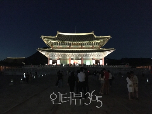 2019년 상반기 야간관람 현장 - 근정전/사진=문화재청