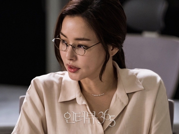영화 '블랙머니' 이하늬 스틸컷/사진=에이스메이커무비웍스