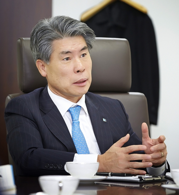 윤종원 IBK기업은행장<br>