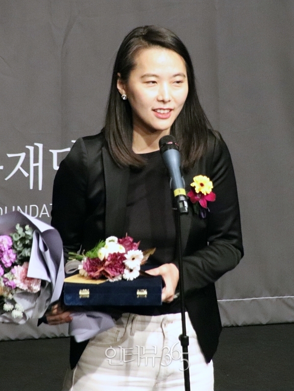 제9회 아름다운예술인상 신인예술인상 수상자 김보라 감독/사진=인터뷰365
