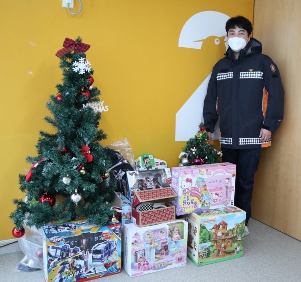 아이들한테 선물가져다줄때입니당