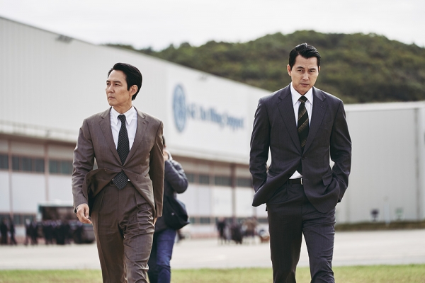 영화&nbsp;‘헌트’ 이정재, 정우성/사진=메가박스중앙㈜플러스엠<br>