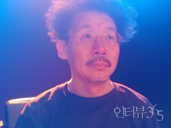 예술공작소 대표 권혁우 연출