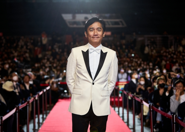제27회 부산국제영화제 개막식에 참여한 배우 양조위/사진=BIFF <br>