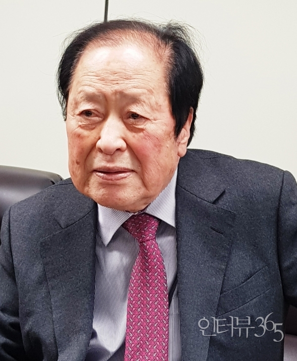 박기병 대한언론인회 회장 겸 재외동포신문방송편집인협회이사장<br>