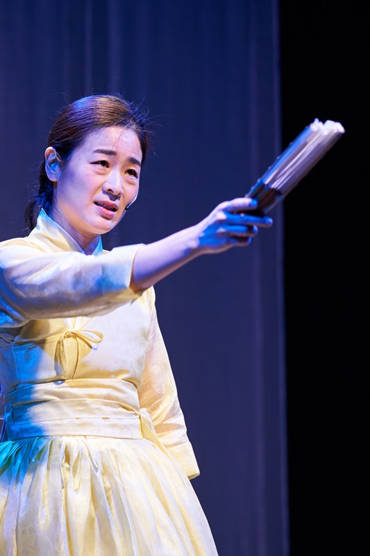 이자람 판소리극 '노인과 바다' 2019년 공연 장면./사진=출처 - 두산아트센터, ⓒLG아트센터_StidioAL