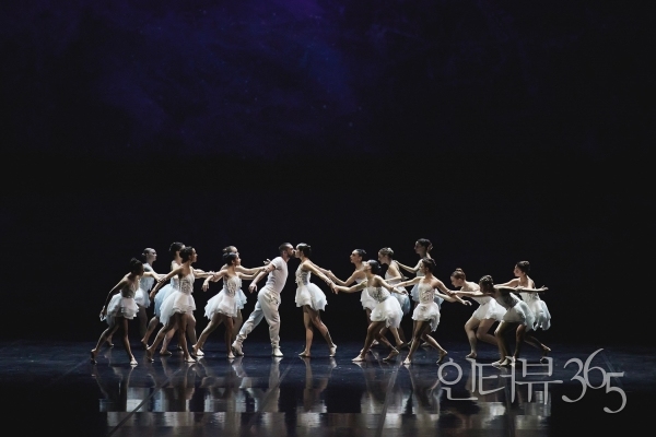 2023 '백조의 호수' 서울 공연 장면./사진=LG아트센터 서울