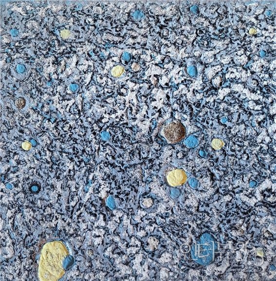 오르트구름232001S, 60.6x60.6cm, 한지에 커피, 녹차 및 먹과 유채