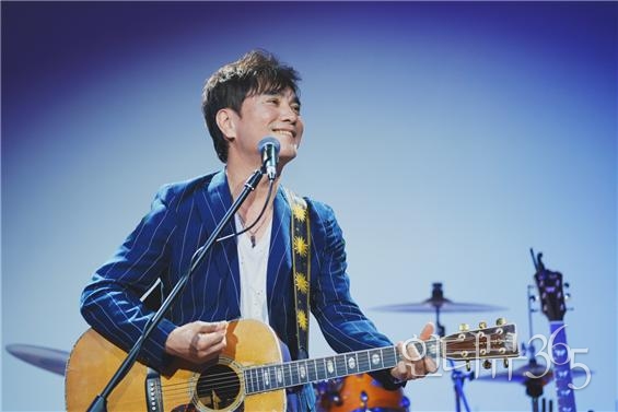 가수 권용욱