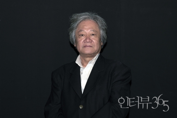 극작 연출, 예술극단 판 대표 서영석