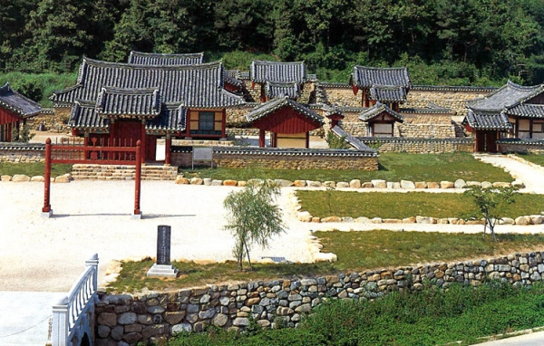 "망부석 국강산청" "은을암" "치산서원"