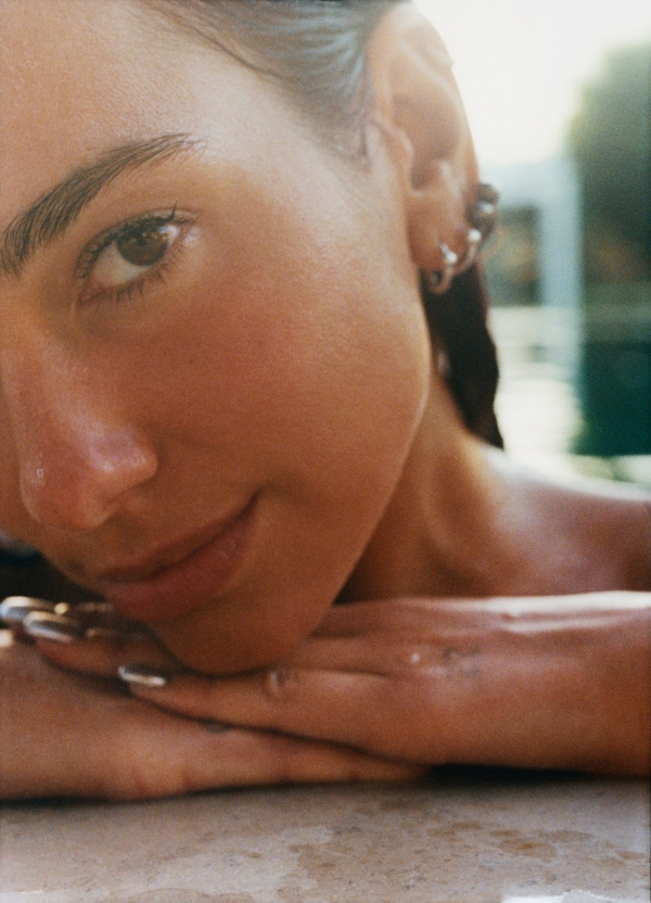 "241204-05 두아 리파 내한공연_포스터" "두아 리파 Dua Lipa ⓒTyrone Lebon" "두아 리파 Dua Lipa"
