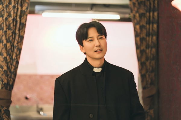 SBS ‘열혈사제2’ 김남길/사진=SBS