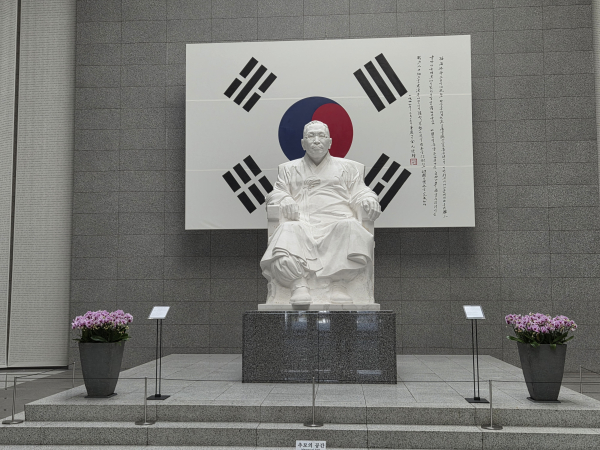 효창공원 백범기념관의 백범좌상