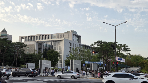 신촌 연세대 정문