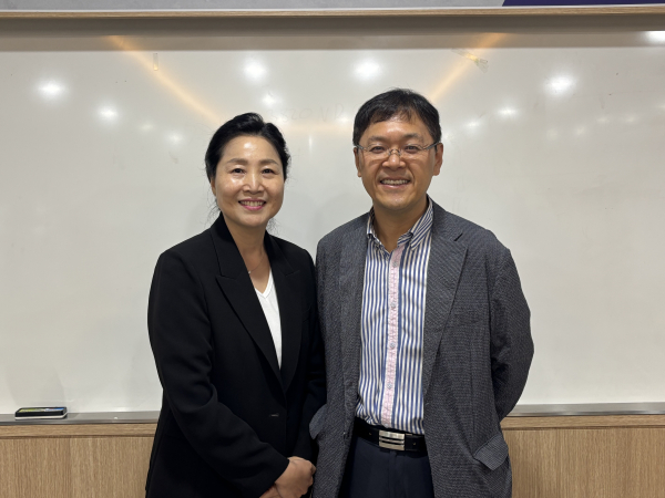 2025년 동국대 중앙도서관 곽효환 시인 특강에서 / 사진=김지수